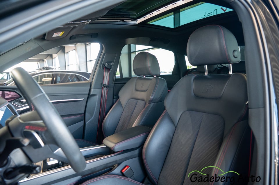 Audi Q8 e-tron 55 S-line Sportback quattro 5d