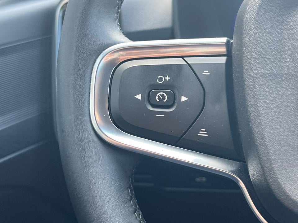 Volvo XC40 ReCharge Extended Range Core 5d