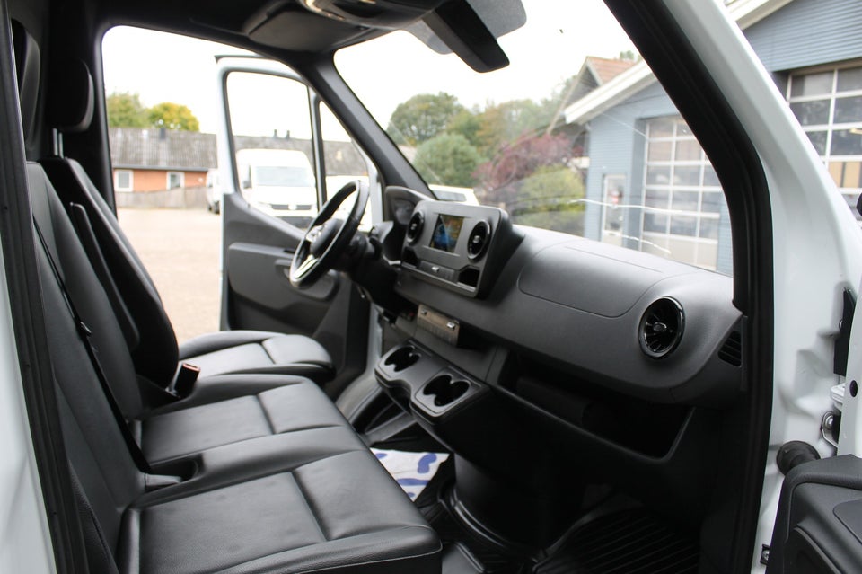 Mercedes Sprinter 317 2,0 CDi A3 Chassis PRO aut. RWD 2d