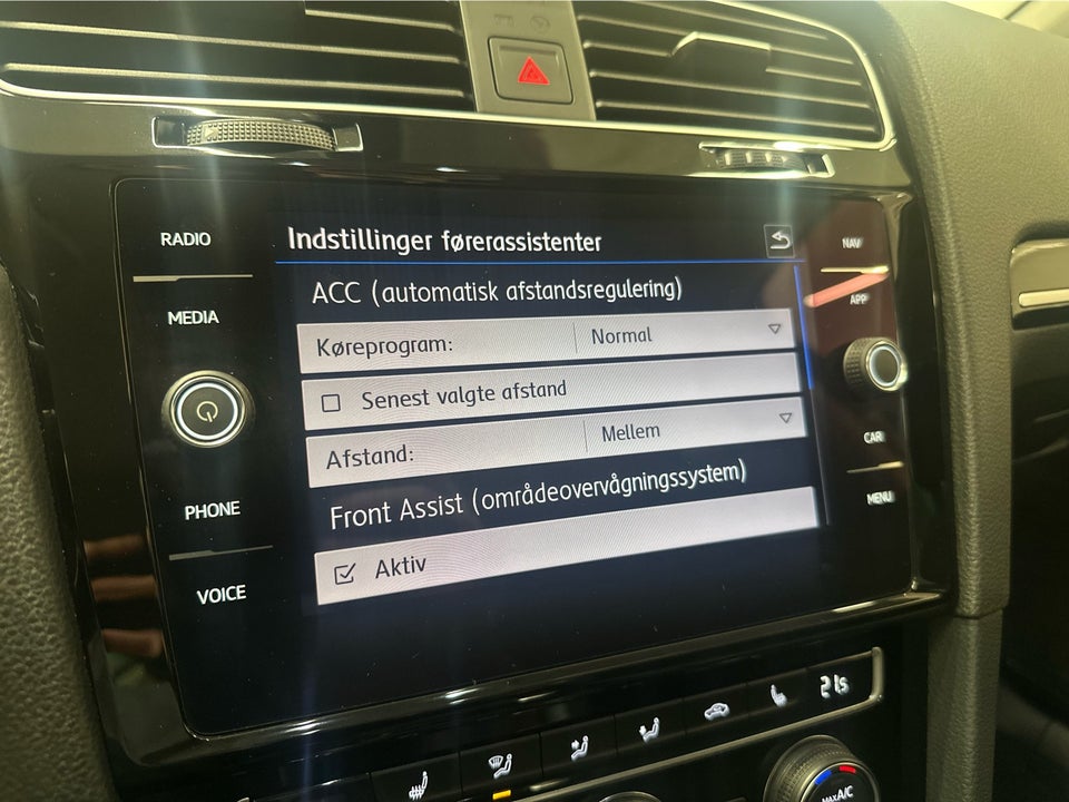 VW Golf VII 1,5 TSi 150 Highline DSG 5d