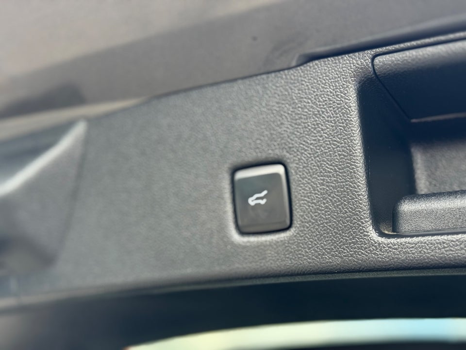 Ford Kuga 2,5 PHEV ST-Line X CVT 5d
