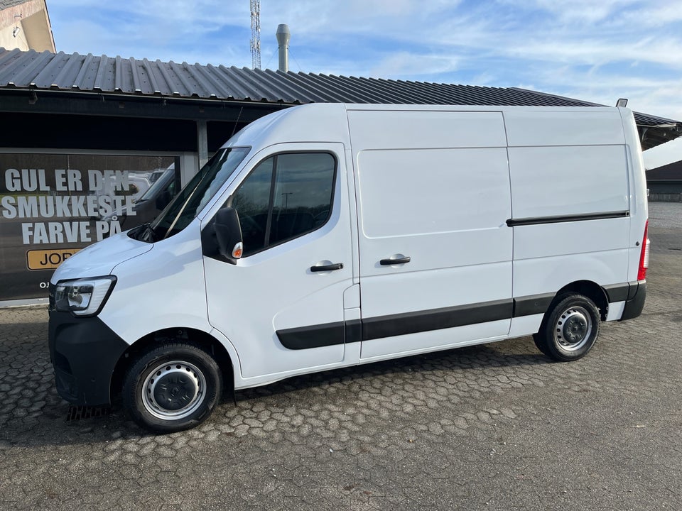 Renault Master IV T33 2,3 dCi 150 L2H2 Kassevogn