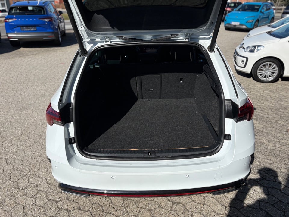 Skoda Octavia 1,4 TSi iV RS Combi DSG 5d