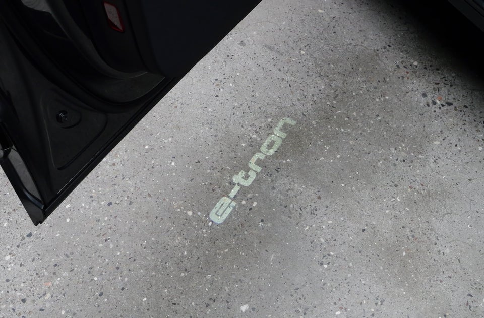 Audi Q8 e-tron 55 S-line Sportback quattro 5d