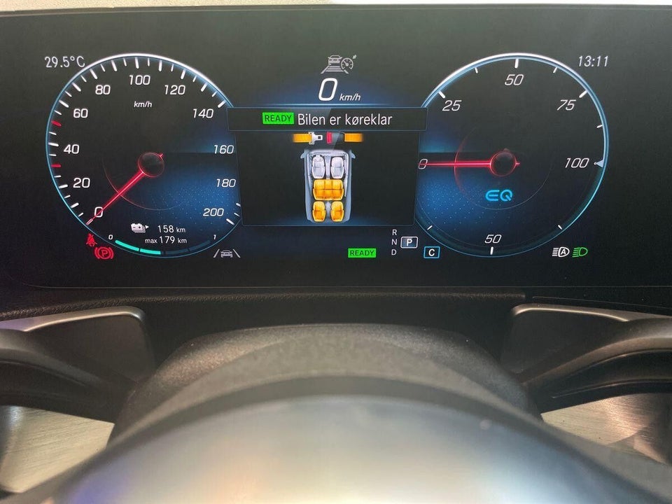Mercedes EQB300 4Matic 5d