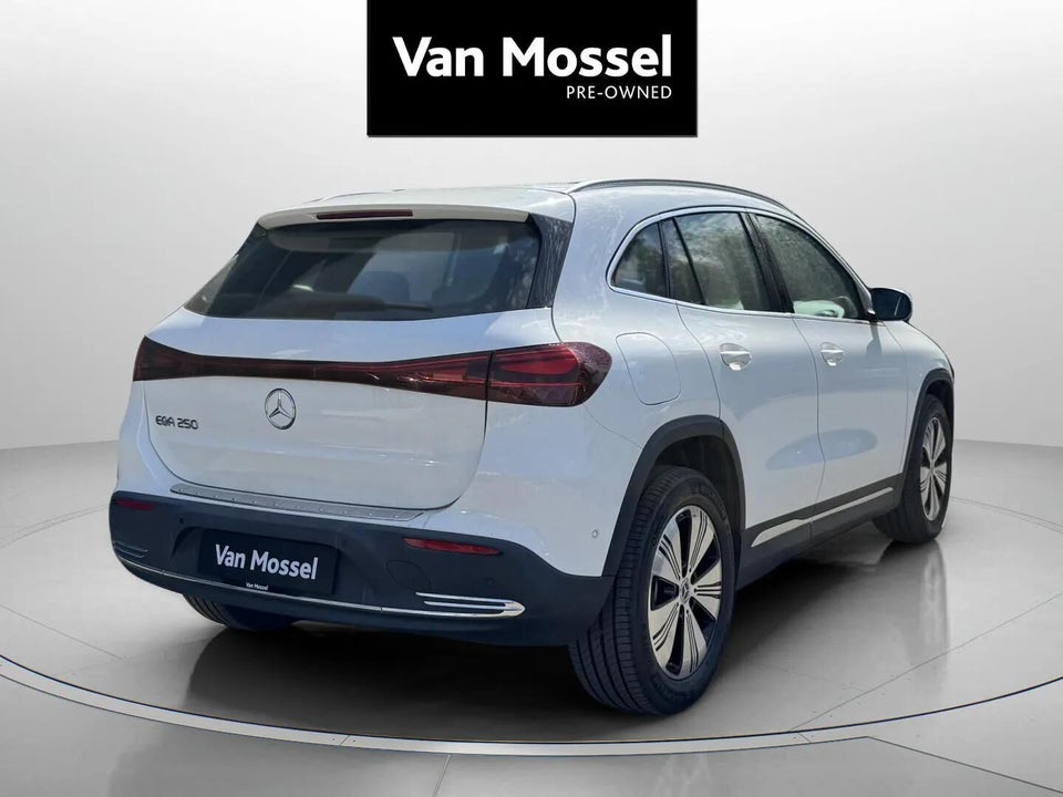 Mercedes EQA250+ Progressive 5d