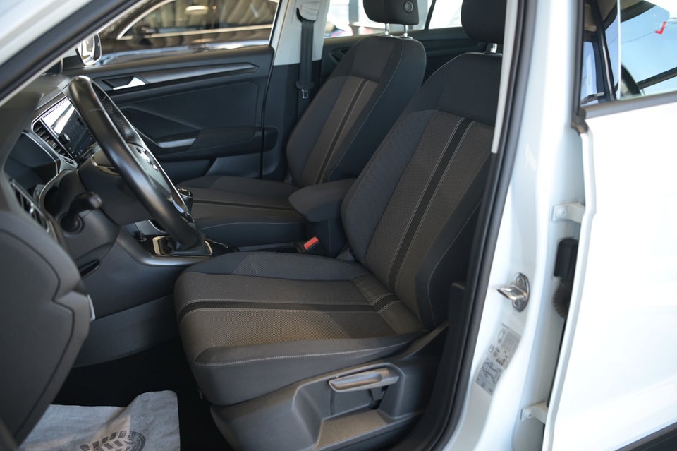 VW T-Roc 1,0 TSi 115 Style 5d