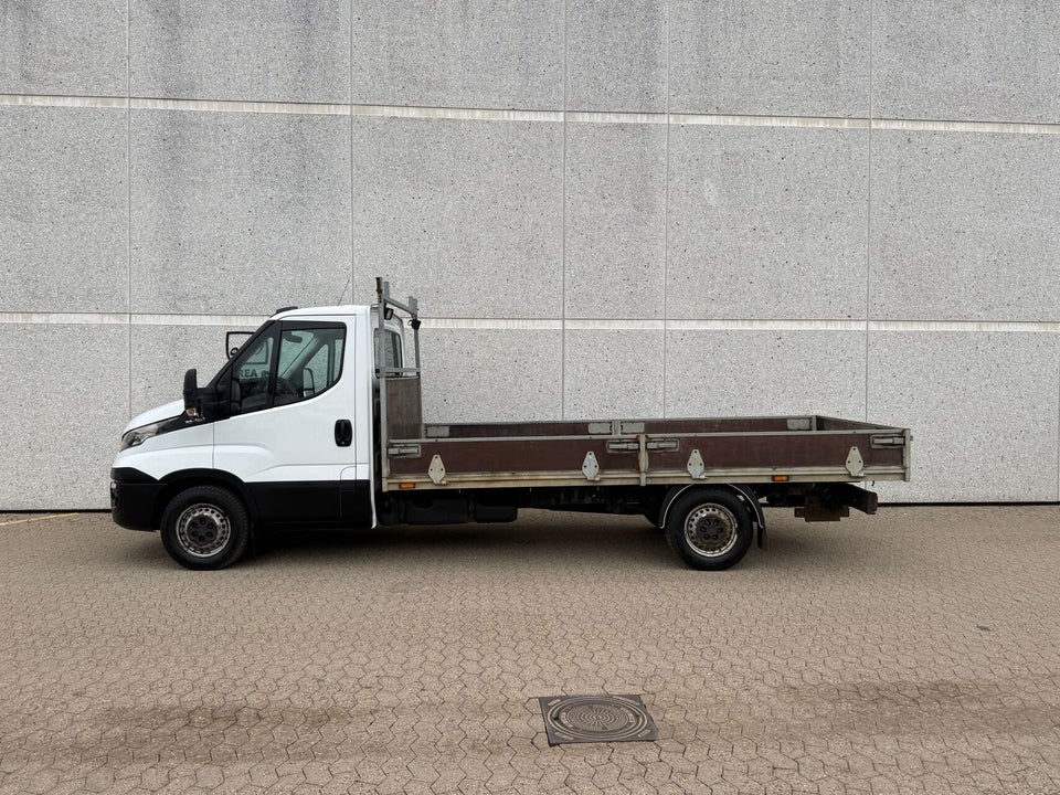 Iveco Daily 2,3 35S16 4100mm Lad 2d