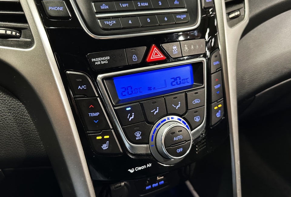 Hyundai i30 1,6 CRDi 128 Style aut. 5d