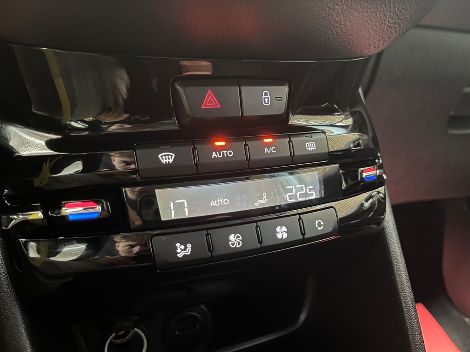 Peugeot 208 1,2 VTi 82 Active 5d