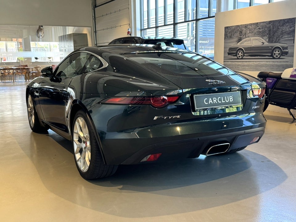 Jaguar F-Type 2,0 P300 Coupé aut. 2d