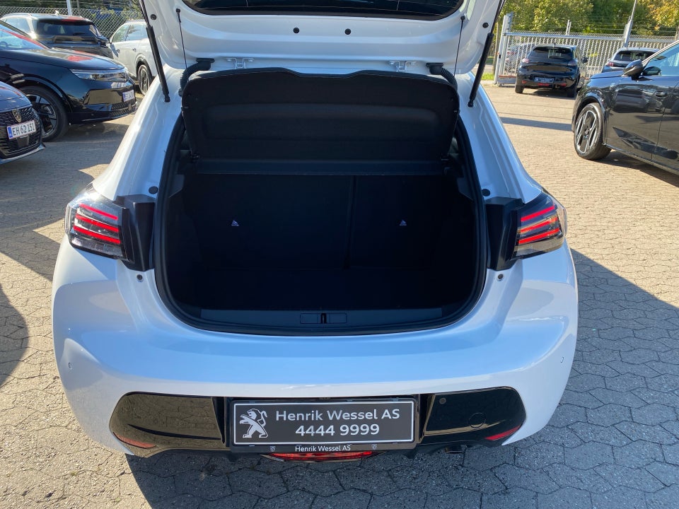 Peugeot 208 1,2 PureTech 100 Allure+ 5d