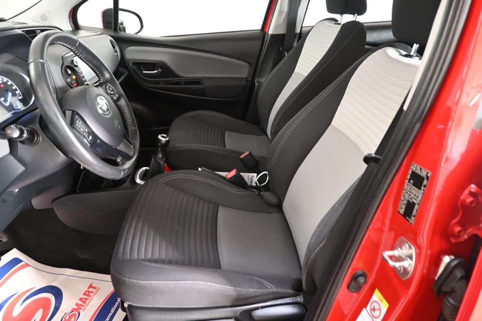 Toyota Yaris 1,0 VVT-i T2 5d