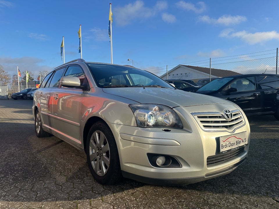 Toyota Avensis 1,8 VVT-i Sol stc. 5d