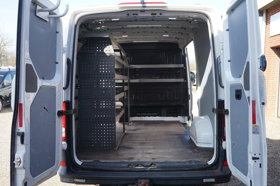 VW Crafter 35 2,0 TDi 140 Kassevogn L3H2