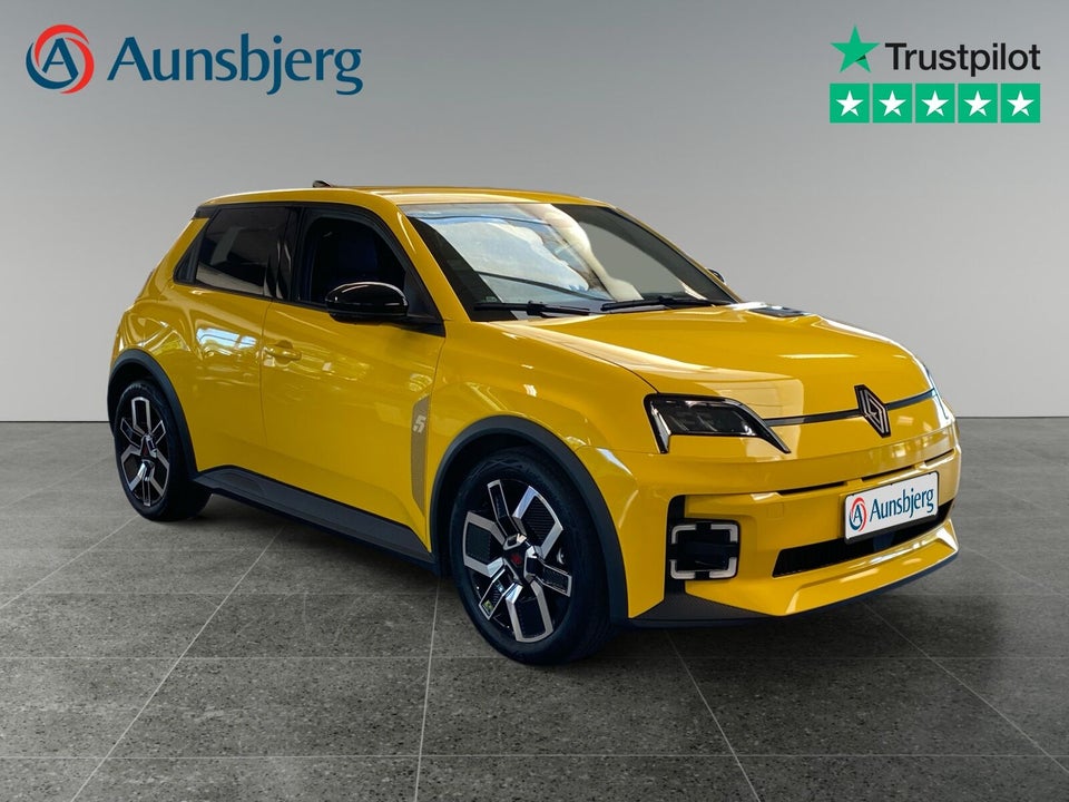 Renault 5 E-Tech 40 Techno 5d