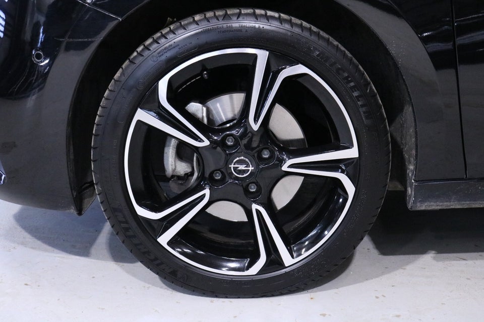 Opel Corsa 1,2 T 100 Black 5d