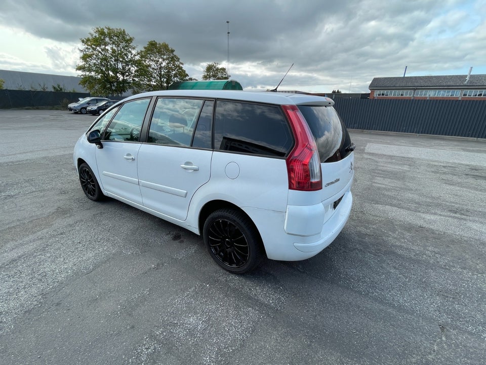 Citroën Grand C4 Picasso 1,8 16V Prestige 7prs 5d