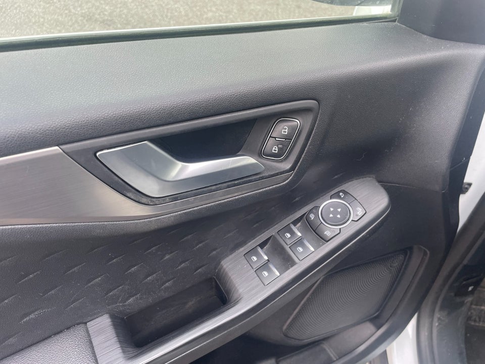 Ford Kuga 2,5 PHEV Titanium X CVT 5d