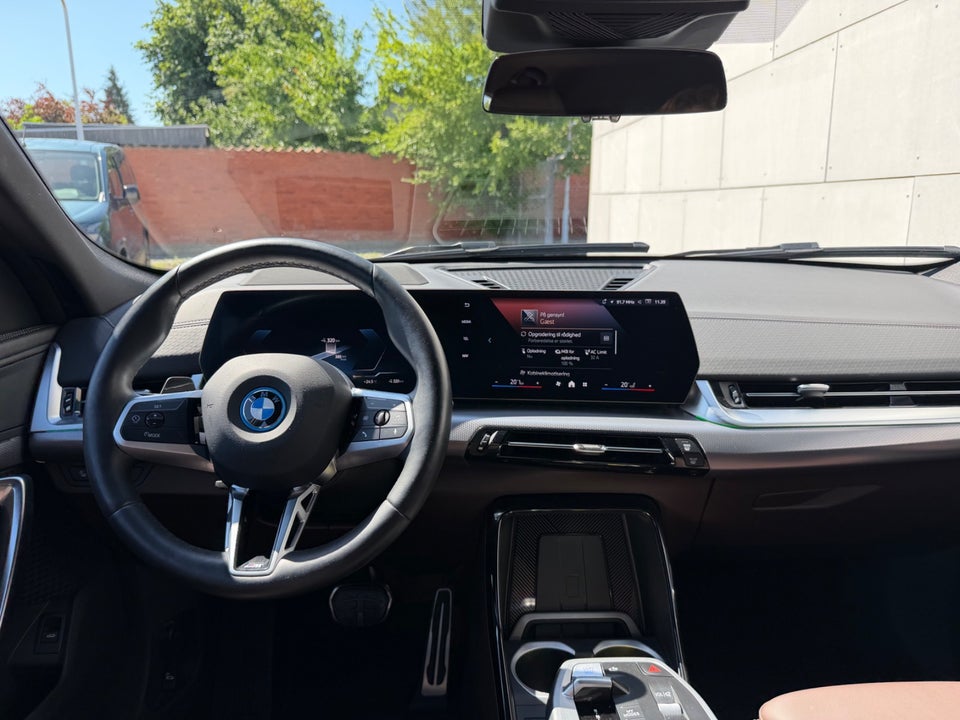 BMW iX2 eDrive20 Fully Charged M-Sport 5d