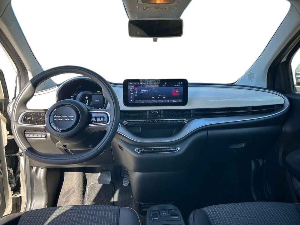 Fiat 500e 42 Icon Cabrio 2d