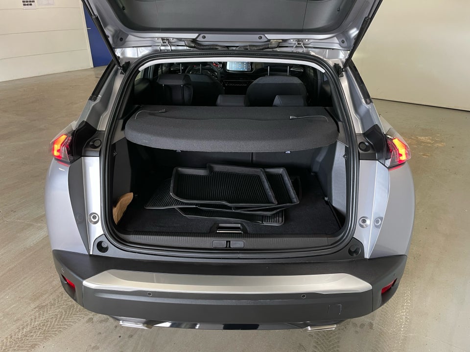Peugeot 2008 1,2 PureTech 130 Active Limited EAT8 5d