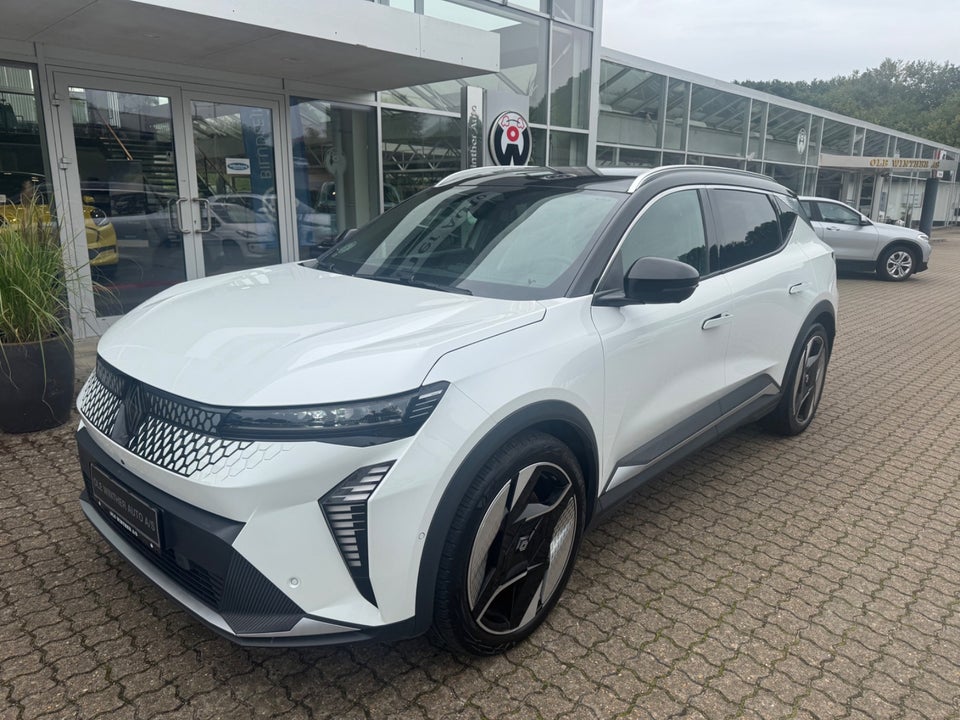 Renault Scenic E-Tech 87 Iconic 5d