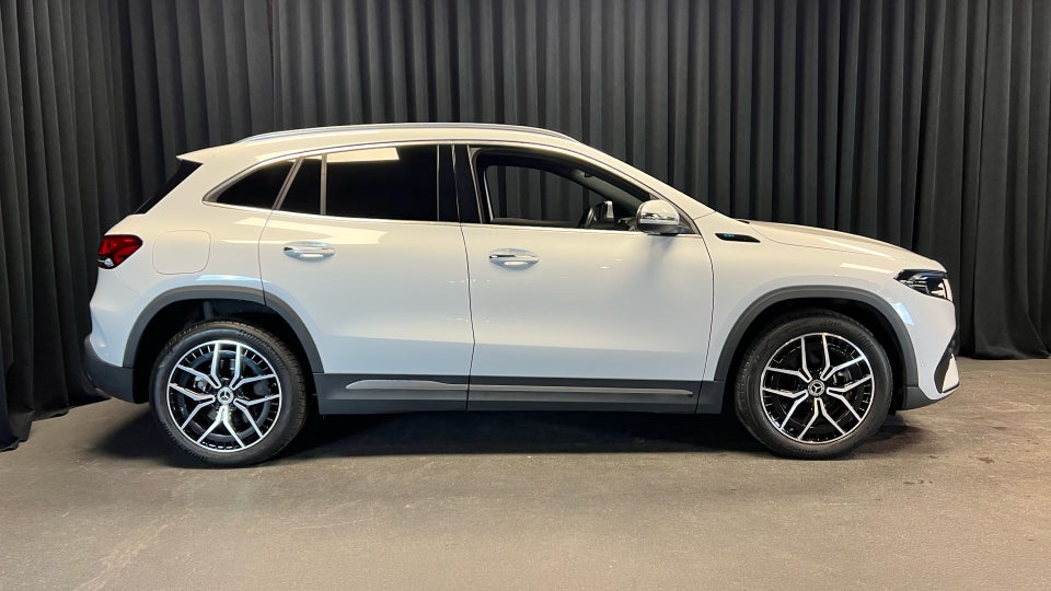 Mercedes EQA250 AMG Line 5d