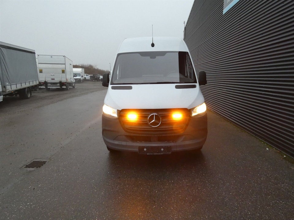 Mercedes Sprinter 317 2,0 CDi A2 Kassevogn aut. RWD