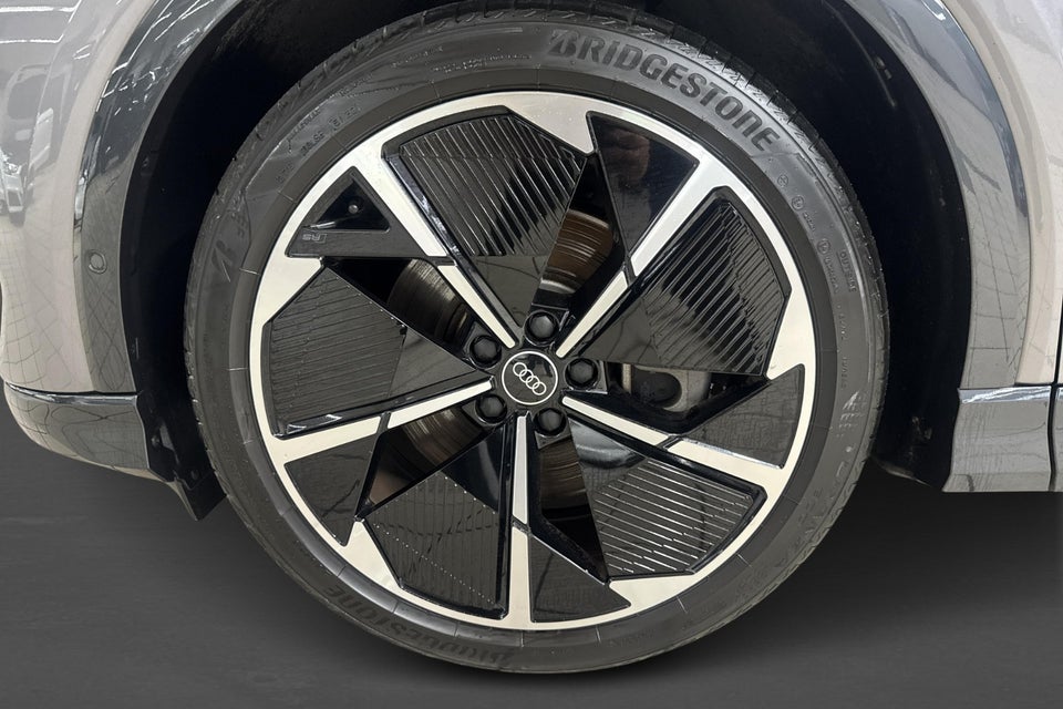 Audi Q4 e-tron 45 Progress 5d