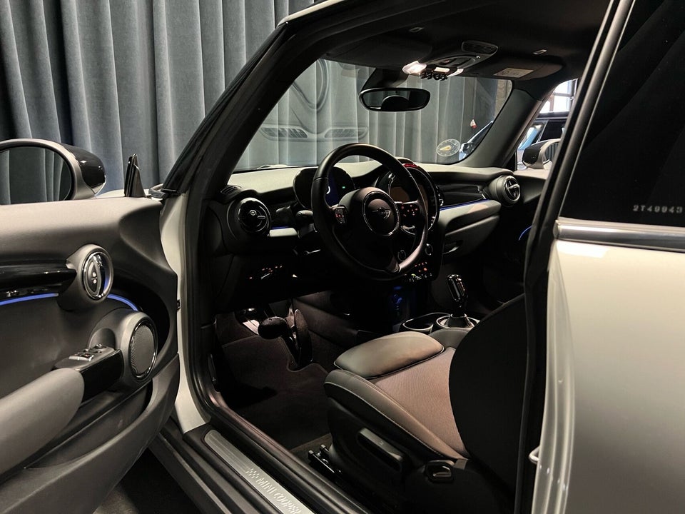 MINI Cooper SE Edition Premium Plus 3d