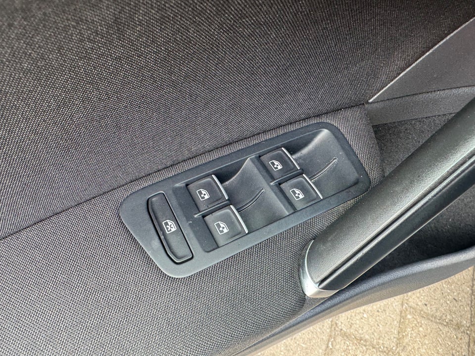 VW Golf VII 1,5 TSi 150 Highline Variant DSG 5d