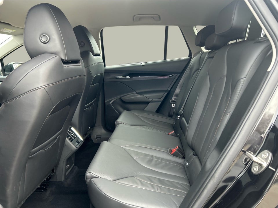 Skoda Enyaq 80 iV Suite 5d