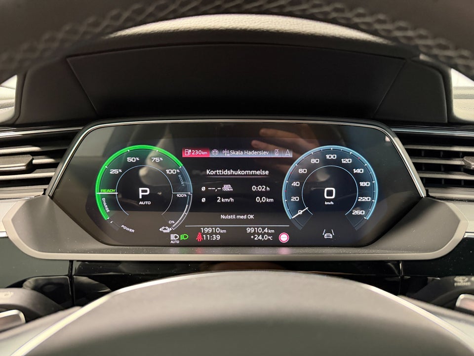 Audi Q8 e-tron 50 Advanced quattro 5d