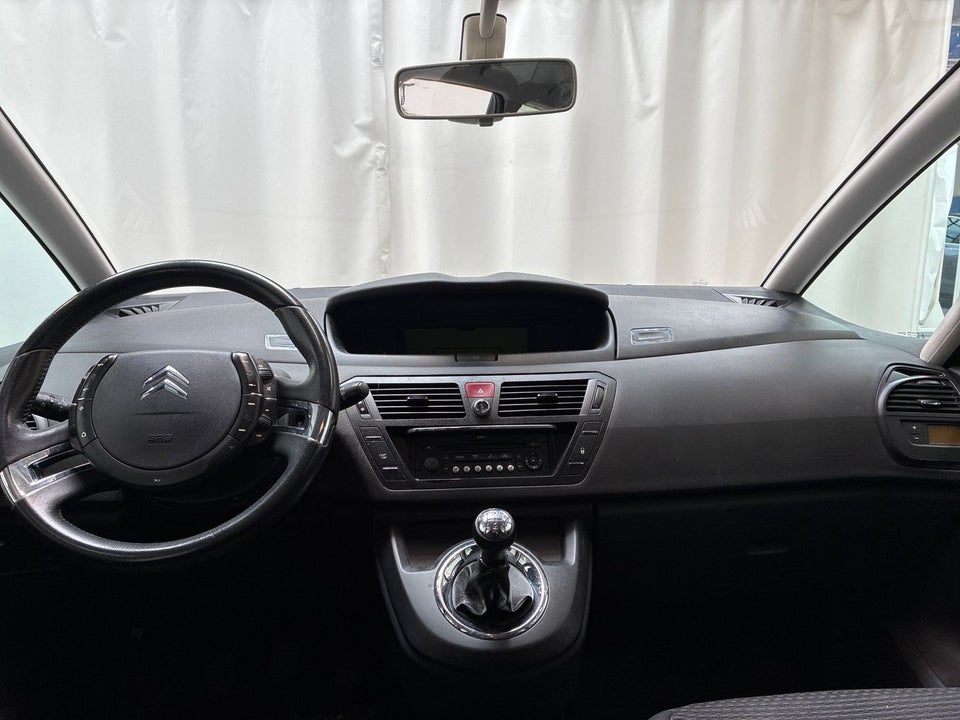 Citroën Grand C4 Picasso 1,8 16V Prestige 7prs 5d