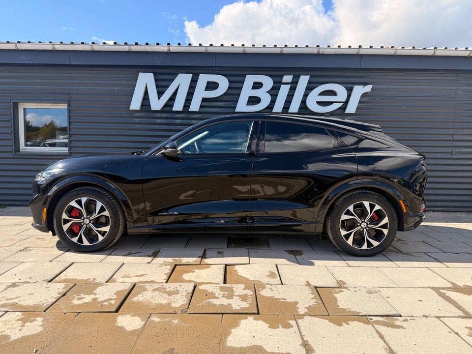 Ford Mustang Mach-E 88 Premium Extended Range AWD 5d