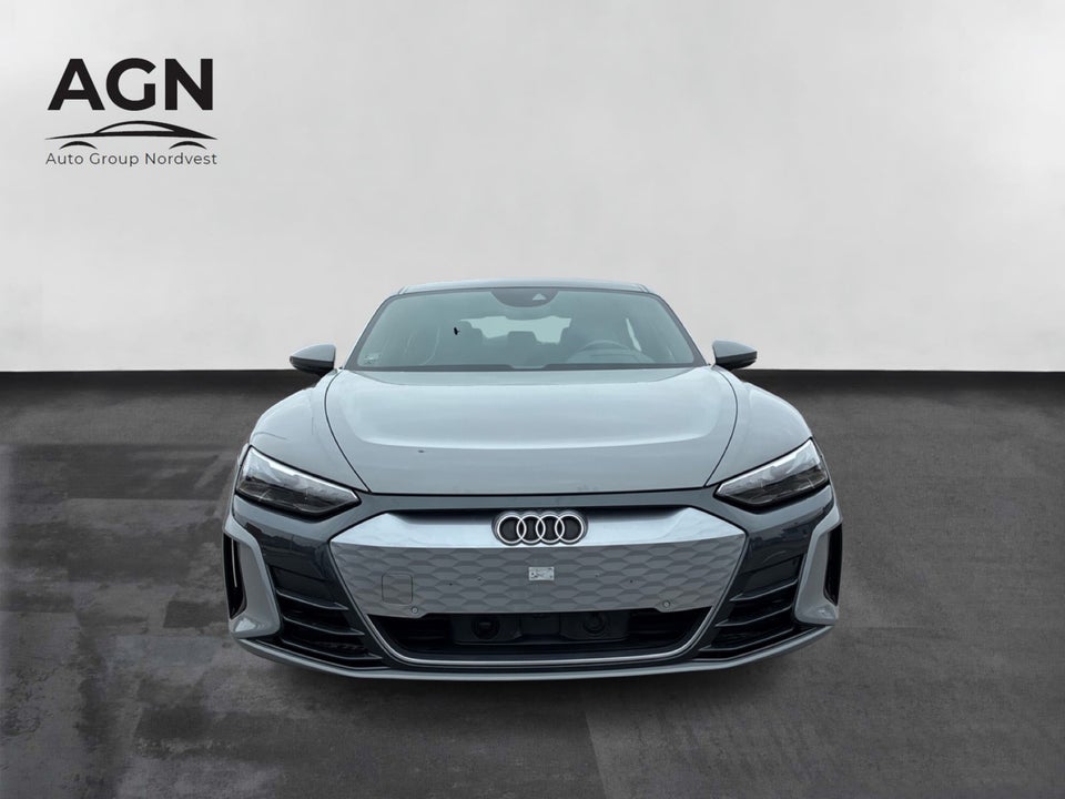 Audi e-tron GT quattro 4d