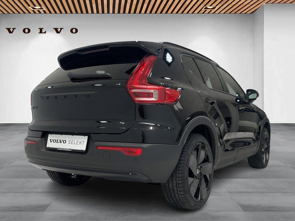 Volvo EX40 Twin Black Edition 5d