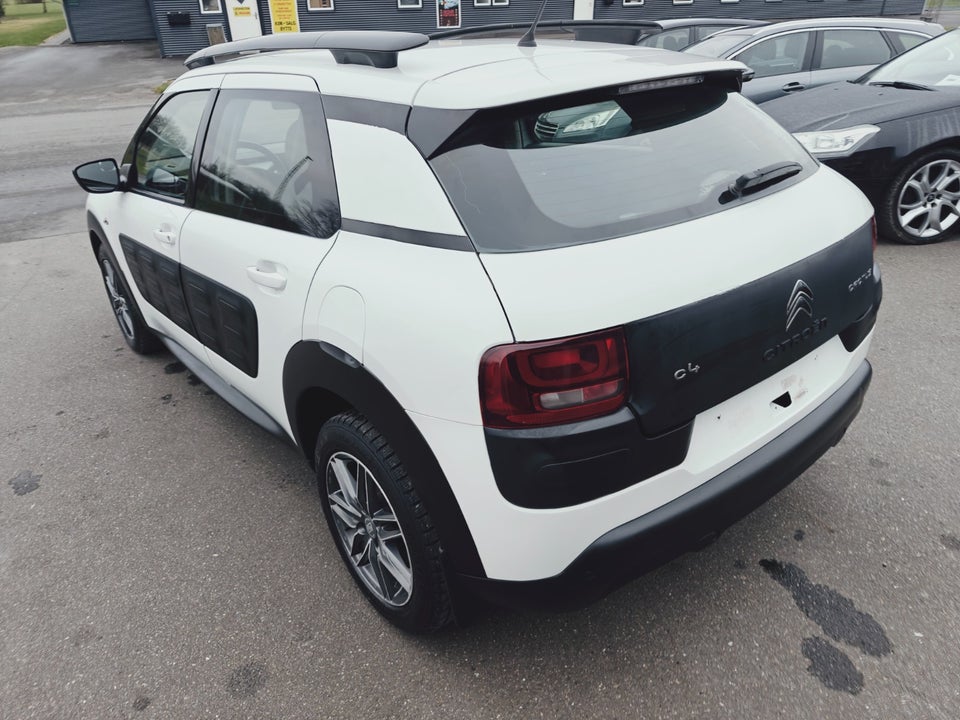 Citroën C4 Cactus 1,6 BlueHDi 100 Feel Van 5d