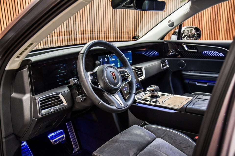 Hongqi E-HS9 99 Premium 5d