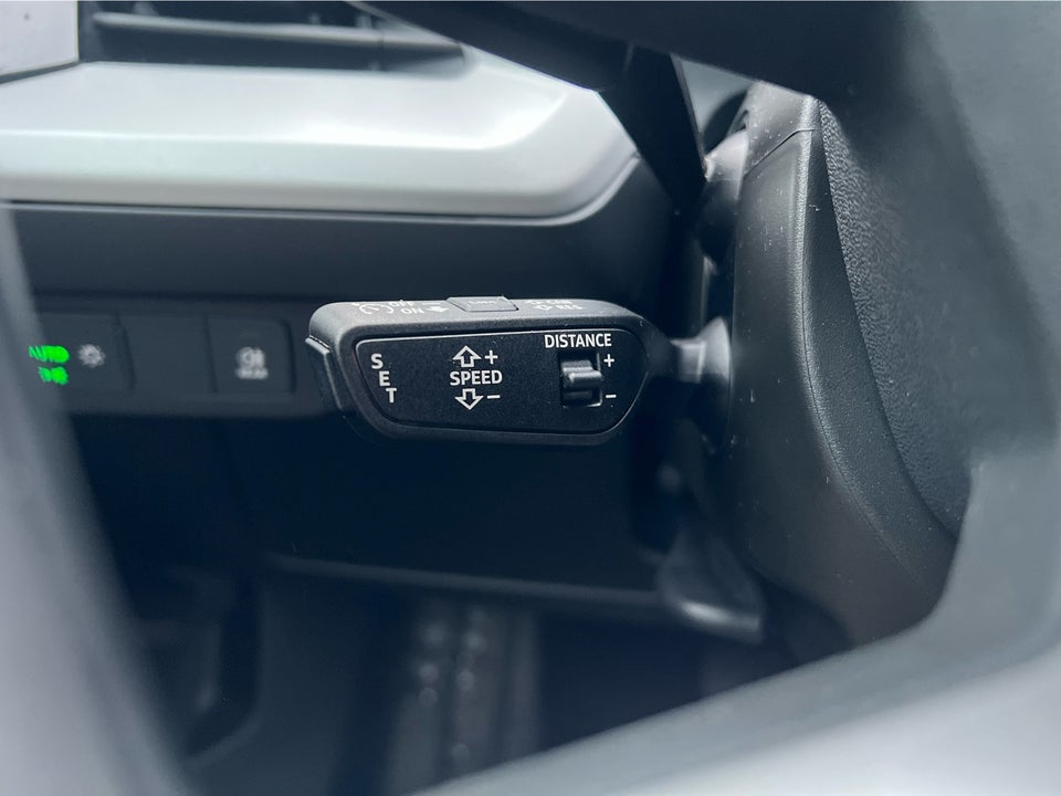 Audi Q4 e-tron 40  5d