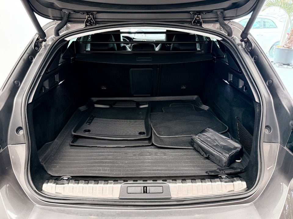 Peugeot 508 1,6 Hybrid Allure Pack SW EAT8 5d
