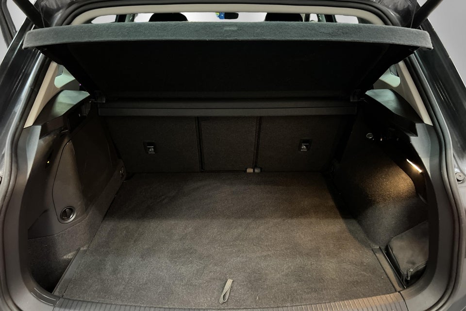 VW Tiguan 1,4 eHybrid Elegance DSG 5d