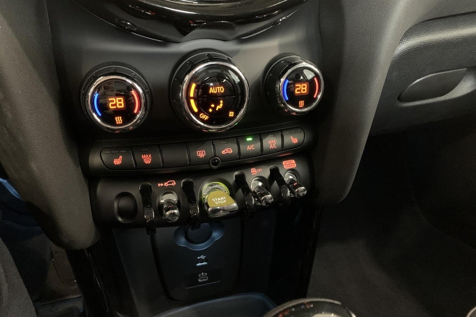 MINI Cooper SE Classic 3d