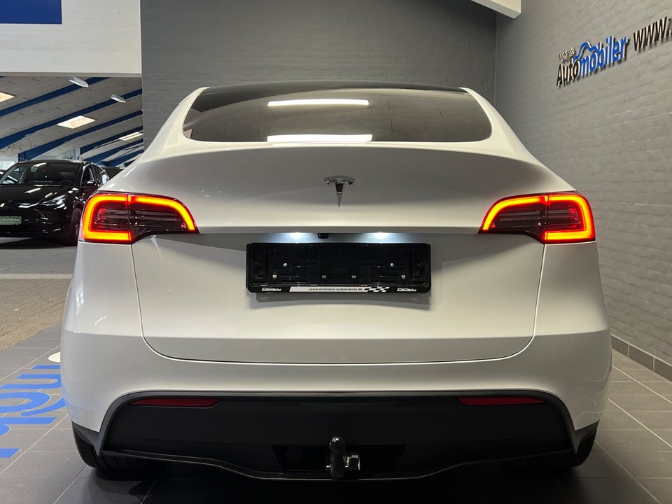 Tesla Model Y RWD 5d