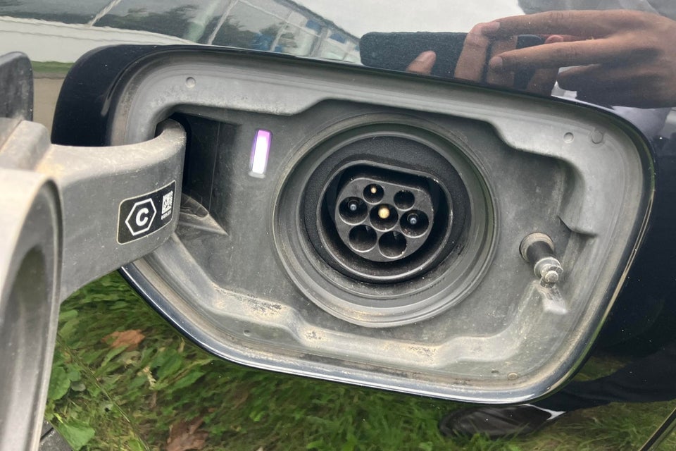 BMW 330e 2,0 Touring Sport Line aut. 5d