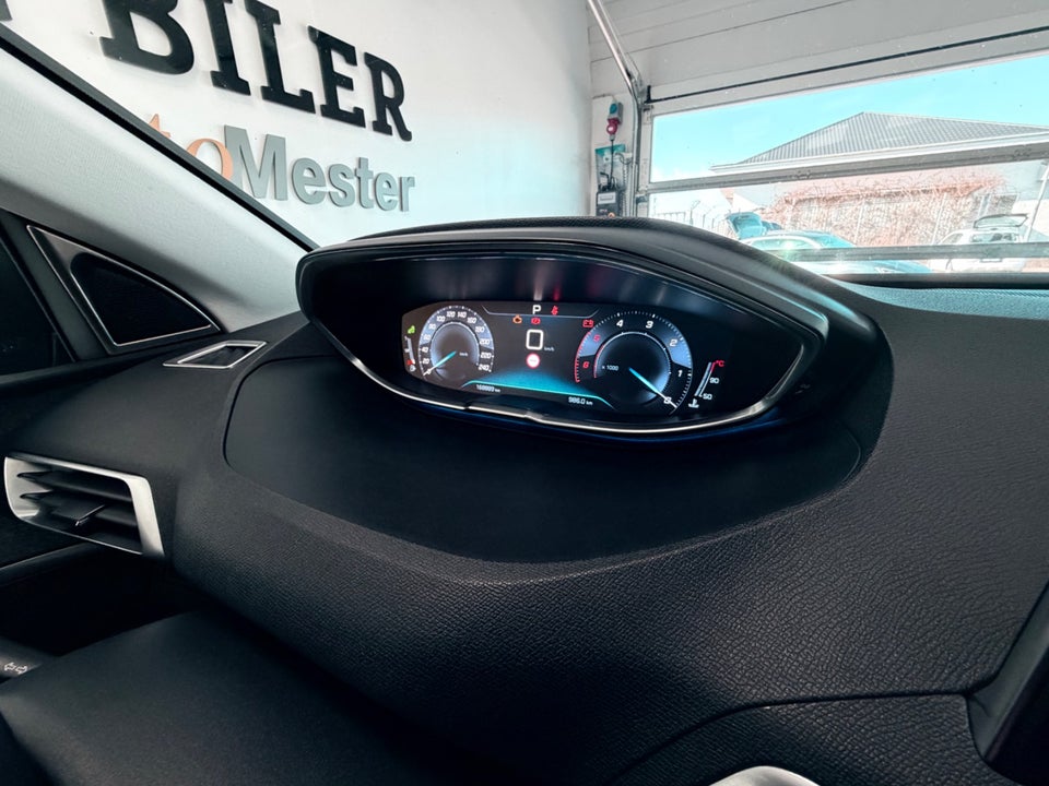 Peugeot 3008 1,5 BlueHDi 130 Allure EAT8 5d