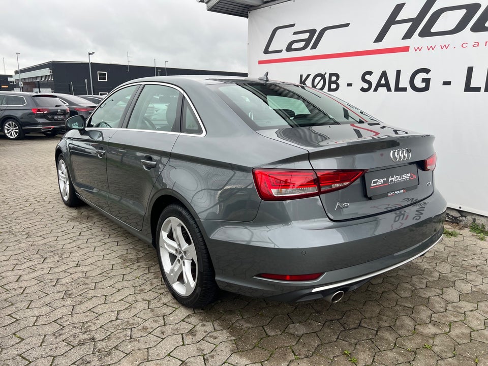 Audi A3 1,6 TDi 116 Sport S-tr. 4d