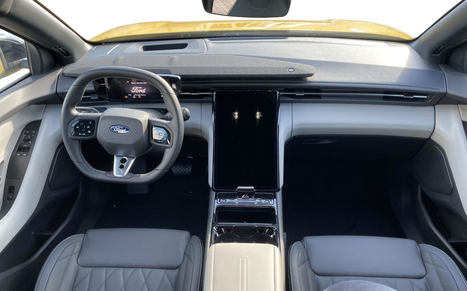 Ford Capri 84 Premium Extended Range AWD 5d