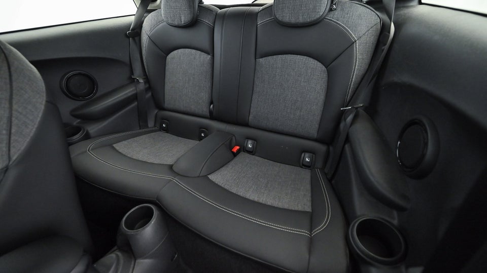 MINI Cooper SE Camden Edition 3d
